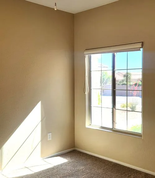 1561 Bonner Springs Dr — Photo 4