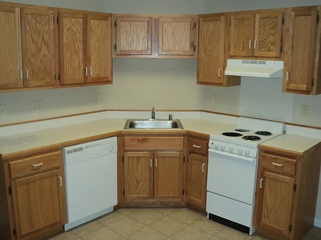 3620 Emery Cv — Photo 12