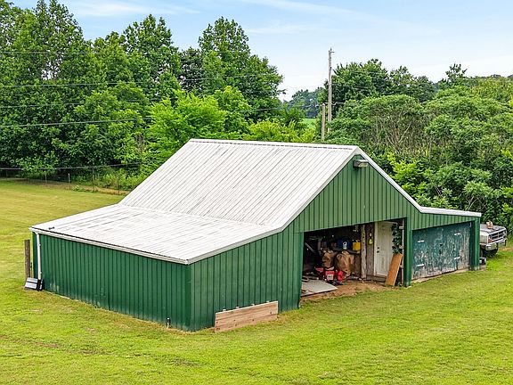 3rd image of 8023 Bethlehem Rd
