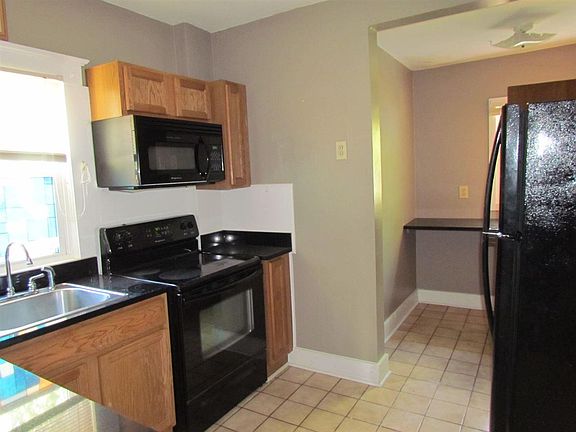 3rd image of 740 Glenwood Ave