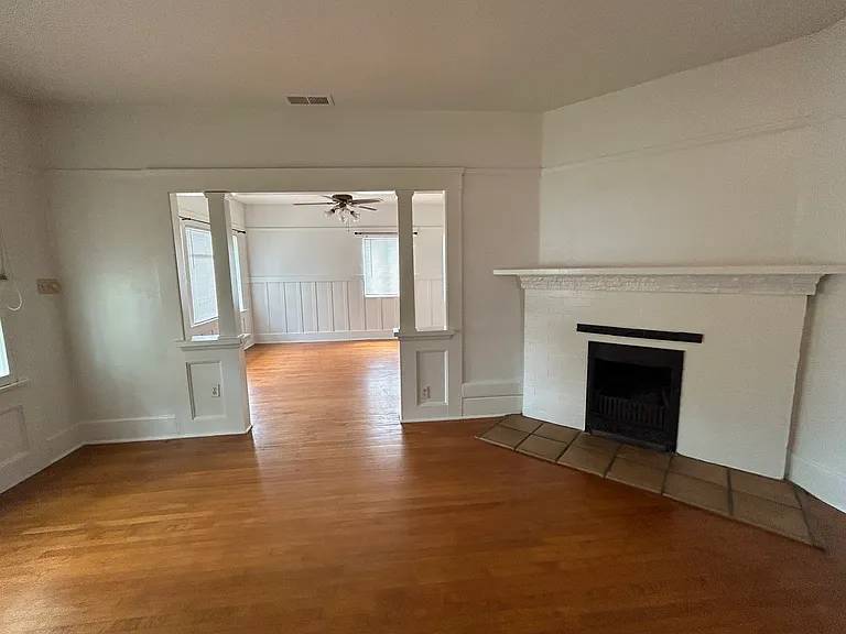 2220 Rosecrans St — Photo 10