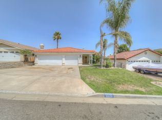 30120 Gulf Stream Dr, Canyon Lake, CA 92587