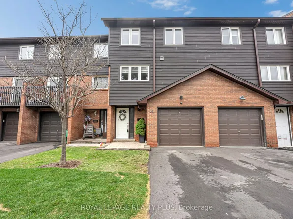 1755 Rathburn Rd E #20, Mississauga, ON L4W 2M8