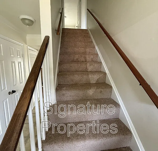 913 Ewell Rd — Photo 11