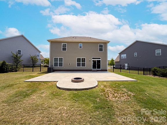 5th image of 5013 Shadowbrook Rd