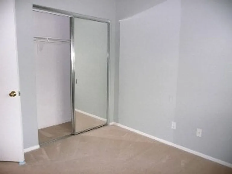 1326 Statice Ct — Photo 12