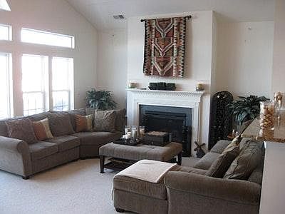 Living/Dining Area