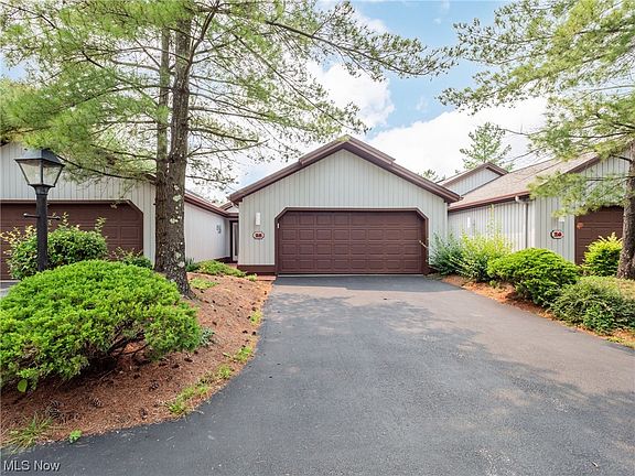 2nd image of 28 Pinewood Dr