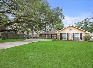 553 Manchester Dr, Slidell, LA 70461