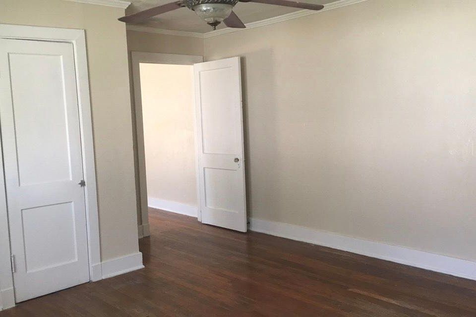2nd image of 505 University St