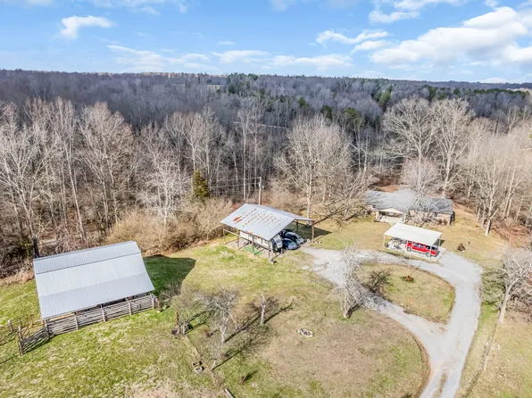 217 McMasters Ln, Tullahoma, TN 37388