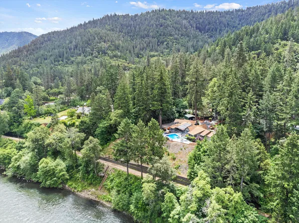 4990 Rogue River Hwy, Grants Pass, OR 97527