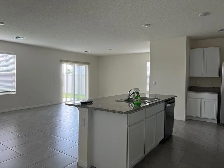 31170 Penny Surf Loop — Photo 4