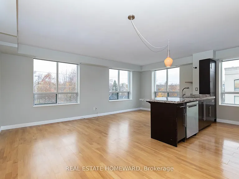 1765 Queen St E #413 — Photo 1