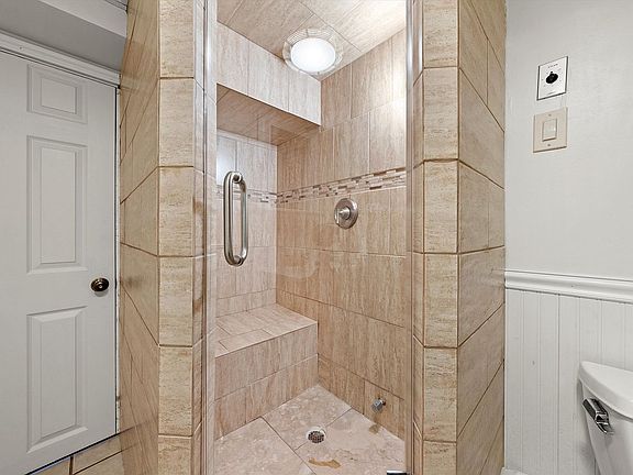 2nd image of 6047 W 63rd Pl #A2