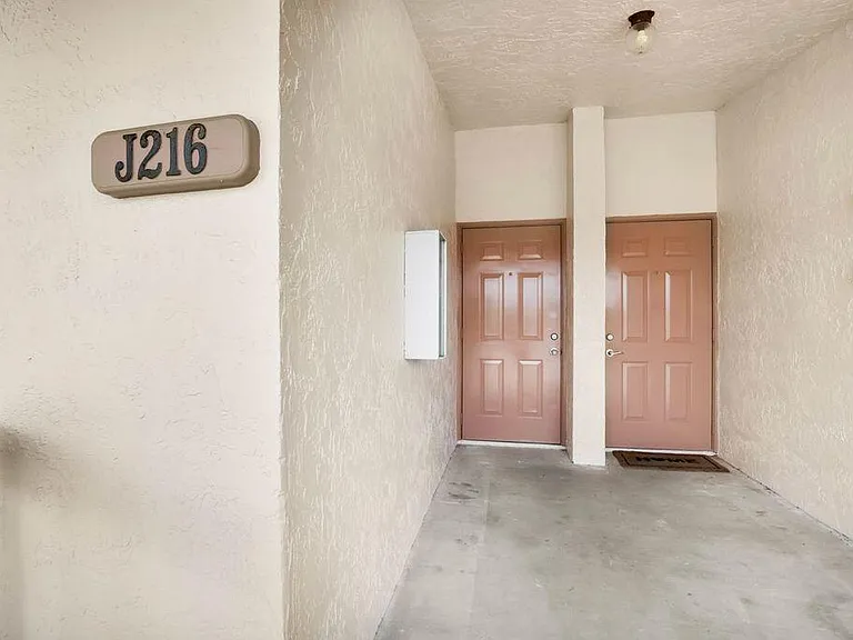 3300 Jaywood Ter #2160 — Photo 2