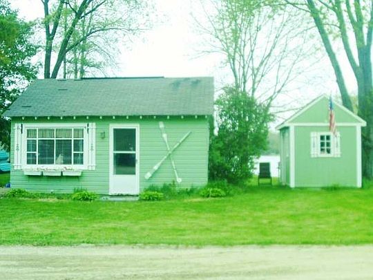 3rd image of 1536 E Lake Point Dr
