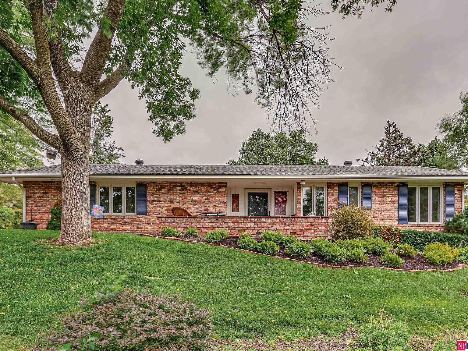 2946 College Dr, Blair, NE 68008 Zillow