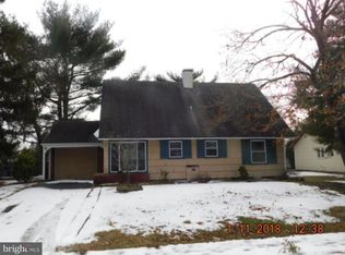 10 Beechfern Ln, Willingboro, NJ 08046