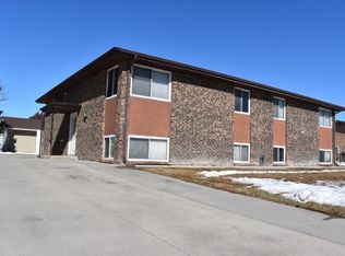 415 W 38th St APT 1, Scottsbluff, NE 69361