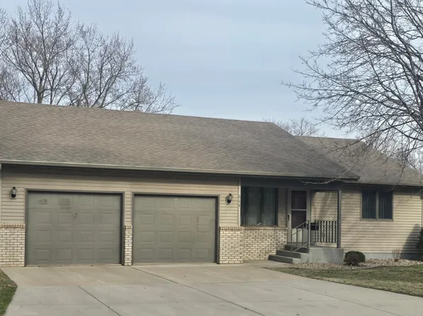614 11th St N, Mountain Lake, MN 56159