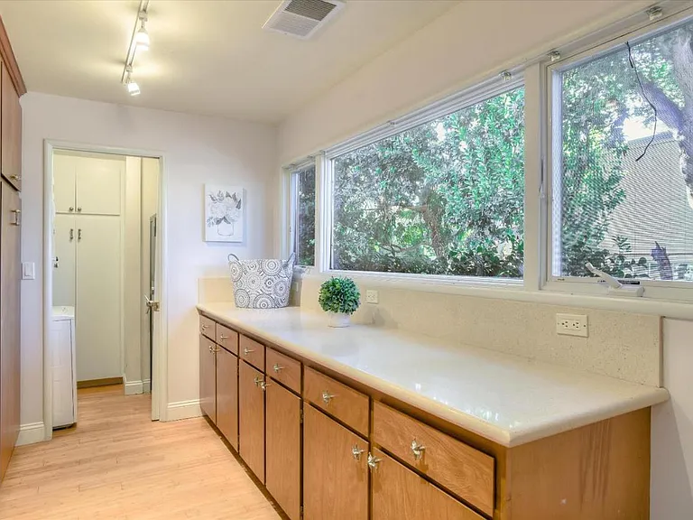 4024 Amaranta Ave — Photo 10