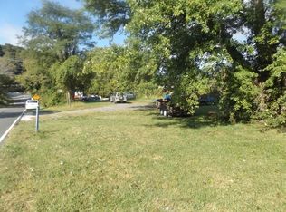 Thomas Dr, Pearisburg, VA 24134