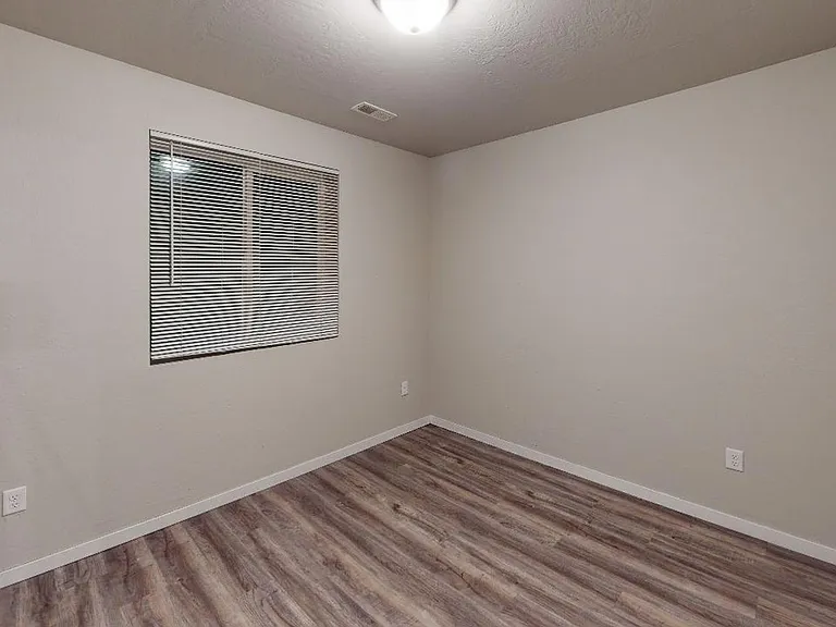 605 Liberty Park Dr — Photo 9