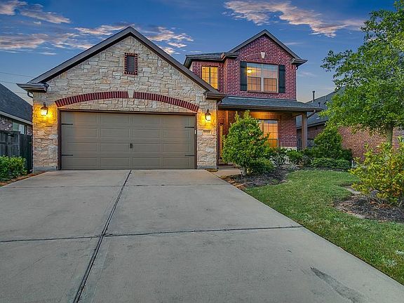 2nd image of 27326 Aspen Falls Ln