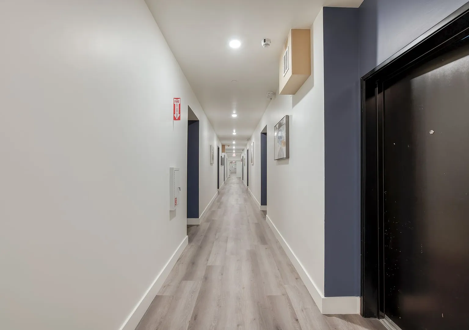 V on Victory Apartments — Photo 1