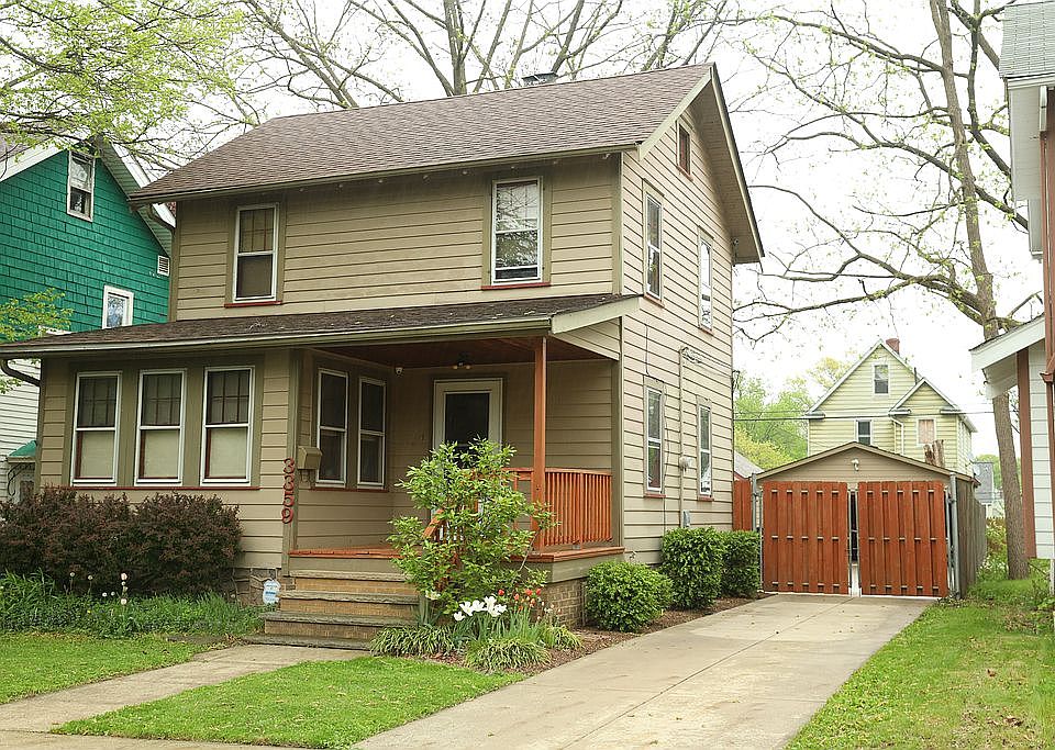 1st image of 3359 W 136th St