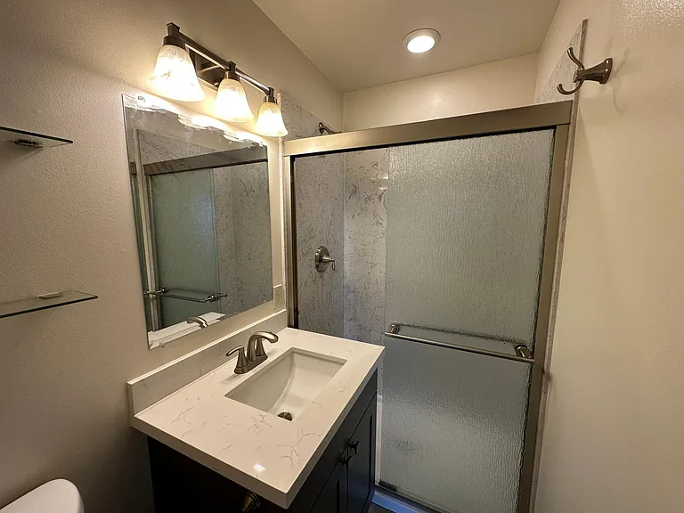 New 3/4 master bath