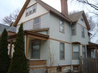 423 W Park Ave, Aurora, IL 60506