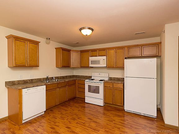 5th image of 915 N Frederick St APT C1