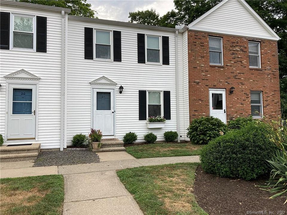 1st image of 21 Colonial Vlg #21