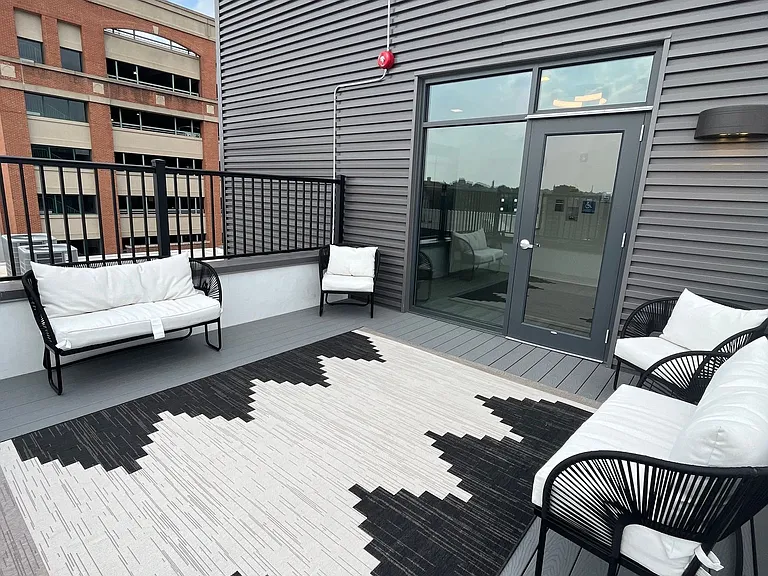 725 W Pratt St. — Photo 26