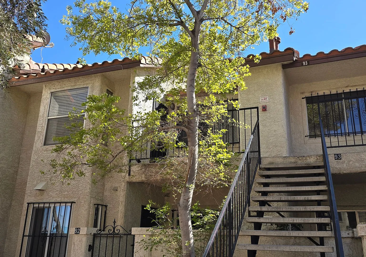 Cute 1 bedroom & 1 bath unit — Photo 3