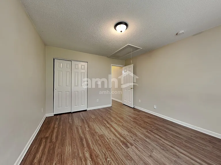 3087 Canterbury Park Dr — Photo 17
