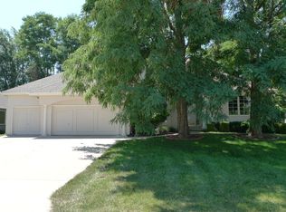 2813 SW 10th St, Lees Summit, MO 64081