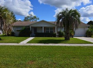6118 16th St, Zephyrhills, FL 33542