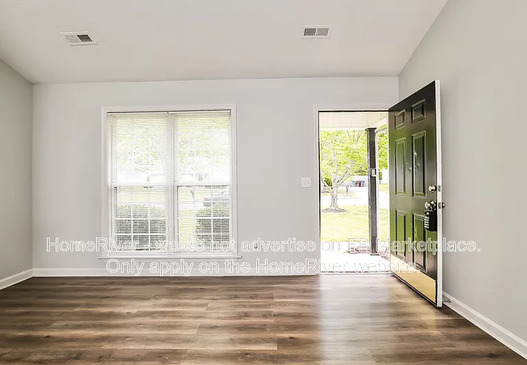 4606 Meadowcroft Rd — Photo 3