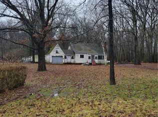 44 Rich Rd, Pomfret Center, CT 06259