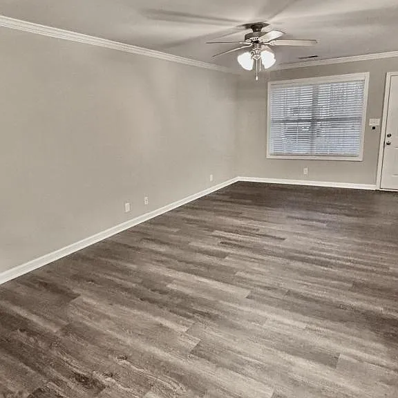 172 Alexander Blvd — Photo 3