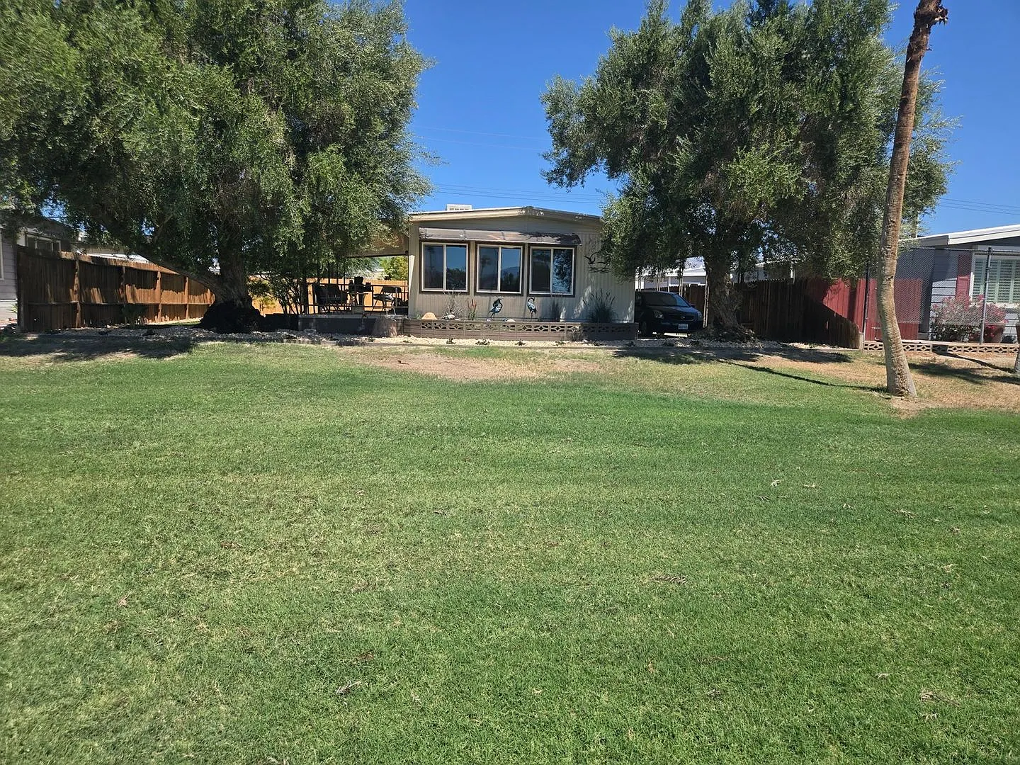 Charming 2BR Doublewide home in Thousand Palms CA — Photo 3