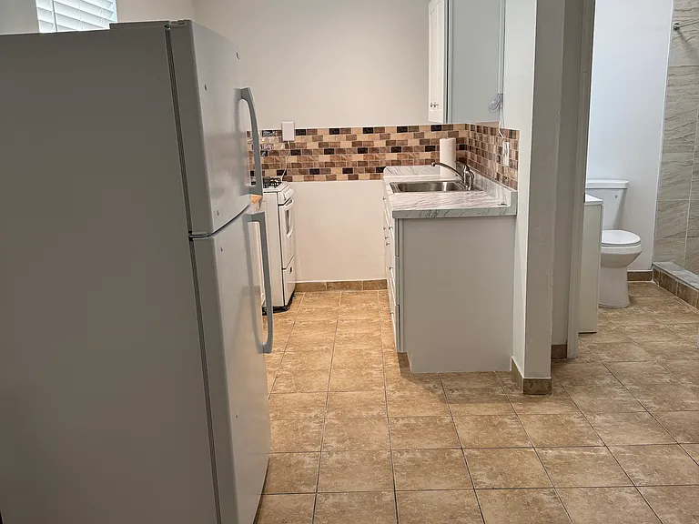 851 NW 20th Ave — Photo 14