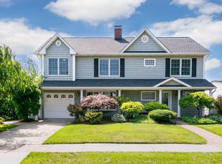 34 Furrow Ln, Levittown, NY 11756