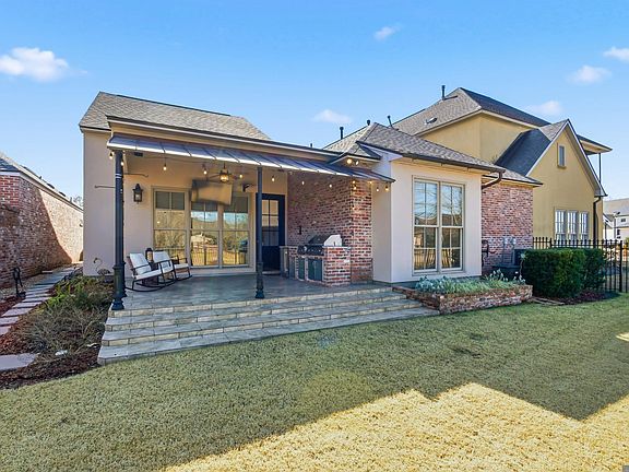 4th image of 3546 Rue D Orleans