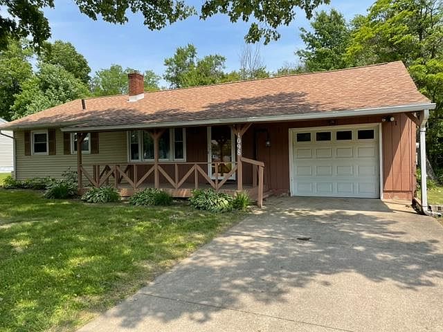 1st image of 1098 Eastview Dr