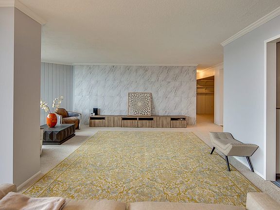 4th image of 807 Harmon Cove Tower #807