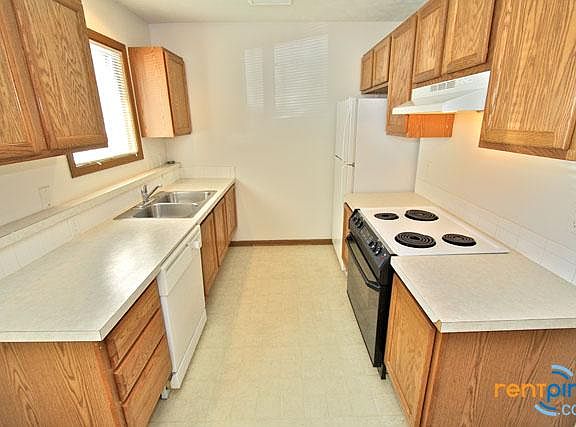 3rd image of 1829 J St #A